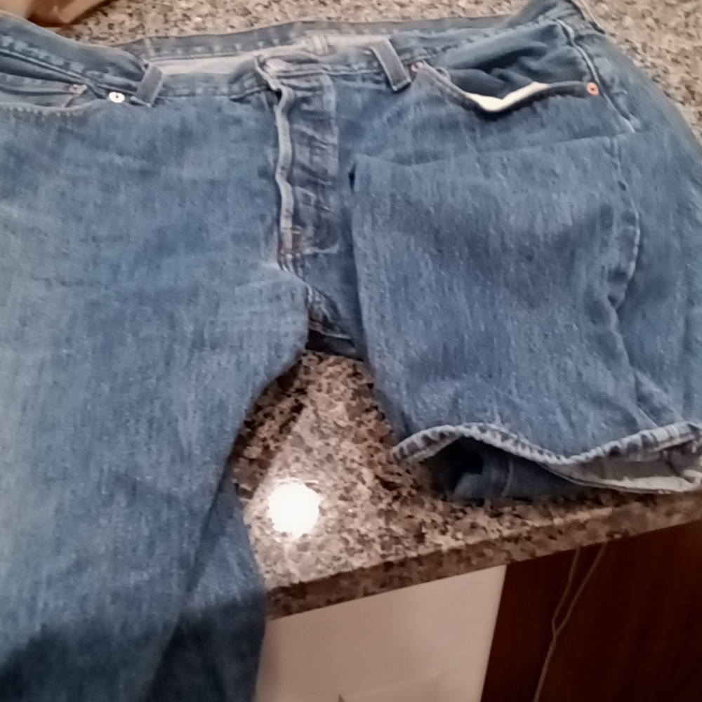 Men's Levis 34 inch inseam